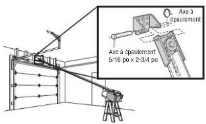LIFT-MASTER 8155W - Fixer le rail au support de linteau - 2