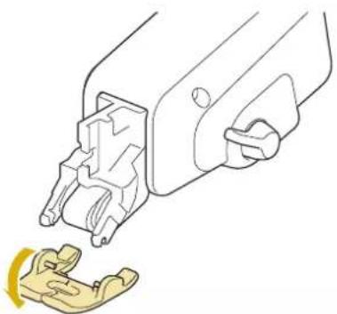 BABY LOCK Solaris Vision - ■ Fixation/Retrait du Pied - 2