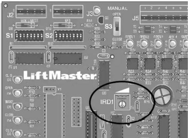 LIFT-MASTER MADCBB - AJUSTEMENT DU BRAS DE LA BARRIÈRE - 1