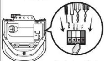CHAMBERLAIN 050ACTWFMC - Installez la nouvelle carte mère du récepteur - 4
