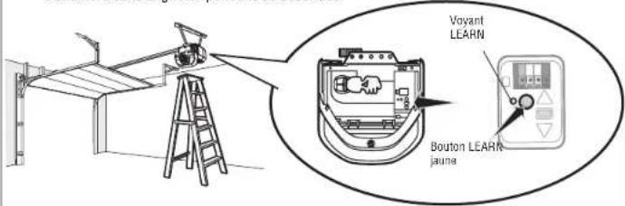 CHAMBERLAIN 050ACTWFMC - Programmez une télécommande en utilisant le bouton LEARN - 1