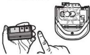 CHAMBERLAIN 050DCTBMC - Program a remote using the learn button - 3