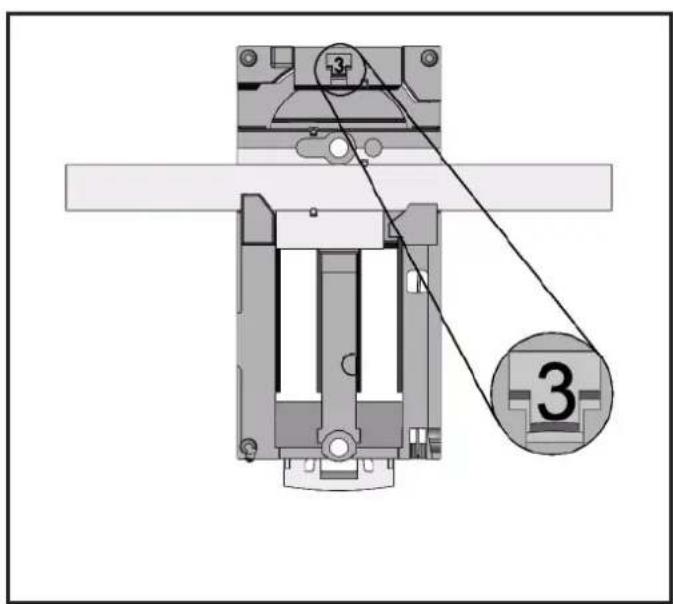 IFM AC528A - Réglages sur l'embase - 2
