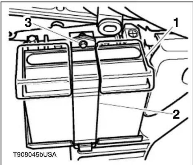 TRIUMPH Bonneville America (2004) - Dépose de la batterie - 2