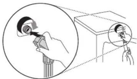 LG V9WD128H2 - Raccorder le tuyau à l'appareil - 1