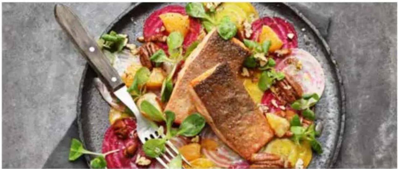 GRAEF SKS700 - Omble frit avec carpaccio de betteraves Mandarines, Noix de pécan et mâche - 1