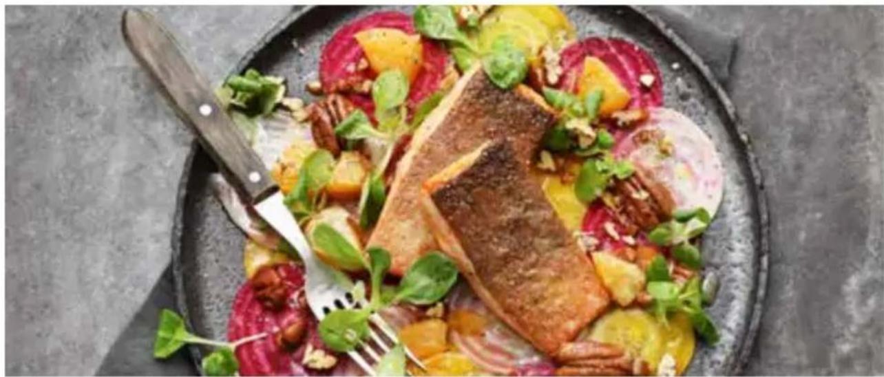GRAEF SKS700 - Gebraden beekridder met carpaccio van biet, mandarijntjes, pecannoten en veldsla - 1