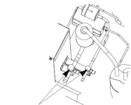 Manitowoc RFS0650A - Étape 7: Ouvrir les robinets avant de mettre la machine à glaçons en marche - 1