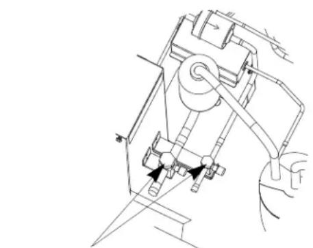 Manitowoc RF0266A - Étape 7: Ouvrir les robinets avant demettre la machine à glaçons en marche - 1
