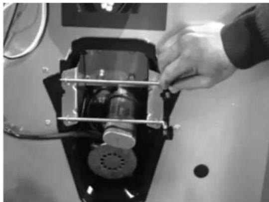 Manitowoc SFA191 - Dépose du moteur à engrenages - 3