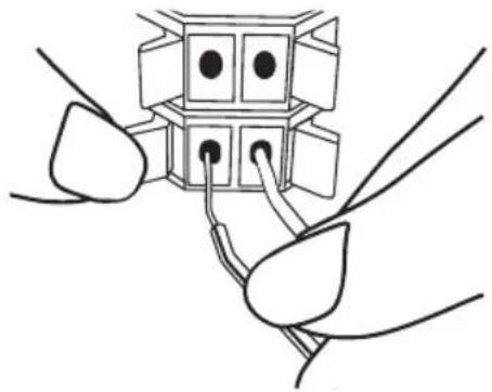LG FA168DAB - Raccordement des enceintes à l'appareil - 1