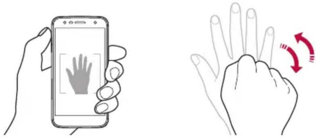 LG LMX510EW - Gesture shot - 1