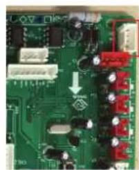 ASTRALPOOL ProElyo Inverter - Instalação do fio do sinal com o controlador de pinos - 5