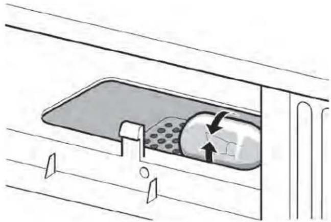 FRIGIDAIRE CFMV154CLS - Remplacement de le filtre à charbon - 2