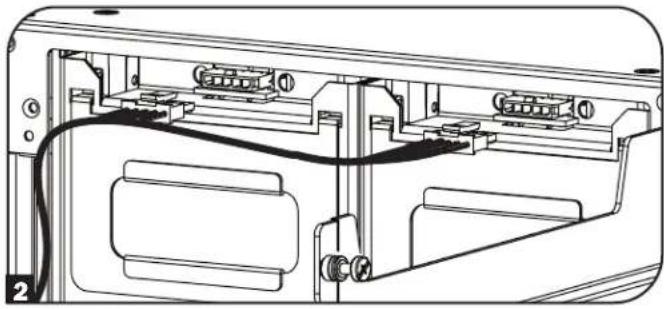 Tripp Lite RBC583US - Onduleur - installation des batteries internes de la cartouche de batteries de rechange - 2