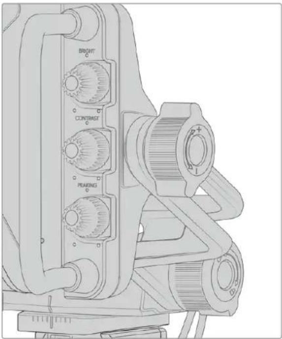 Blackmagic Design URSA Broadcast G2 - Anpassen der Position des Blackmagic URSA Studio Viewfinders - 2
