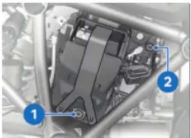 BMW R 1250 GS (2022) - Poser la batterie - 5