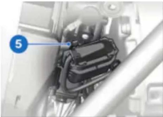 BMW R 1250 RT (2022) - Fixer la prise de diagnostic - 2