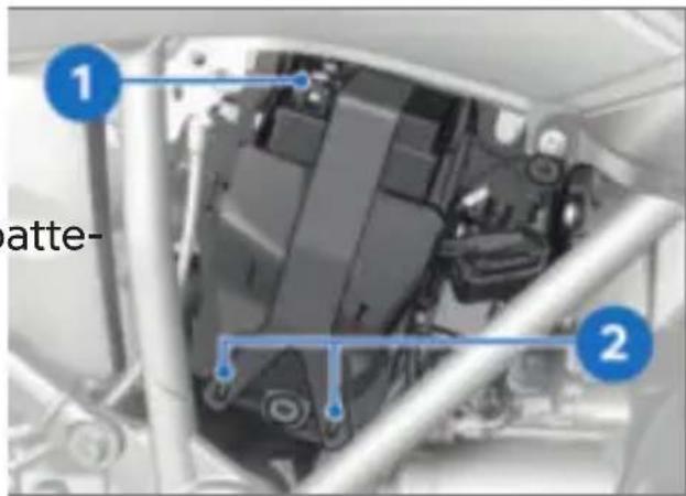 BMW R 1250 RT (2022) - La batterie n'est pas raccordée correctement - 2