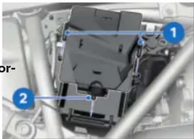 BMW R 1250 RT (2022) - La batterie n'est pas raccordée correctement - 1