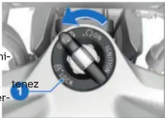 BMW R 1250 RT (2022) - Bloquer l'antivol de direction - 1