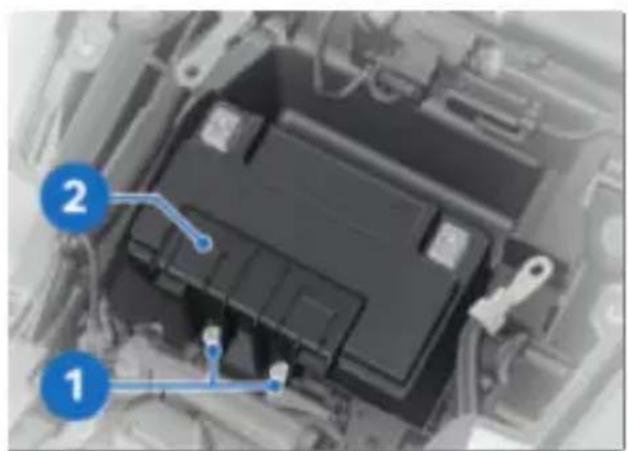 BMW K 1600 GTL (2022) - Poser la batterie - 1