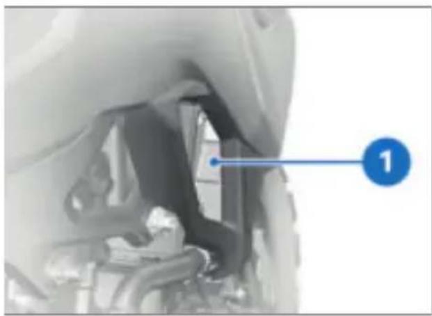 BMW F 850 GS (2022) - Contrôler le niveau de liquide de refroidissement - 2
