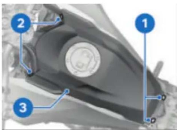 BMW F 850 GS (2022) - Poser le cache-réservoir - 2