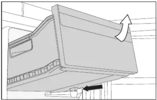 MIELE FNS 4882 D - Retirer et démonter les accessoires pour le nettoyage - 1