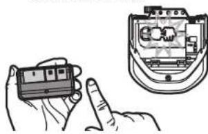 LIFT-MASTER 050ACTBLKMC - Program a remote control using the learn button - 3