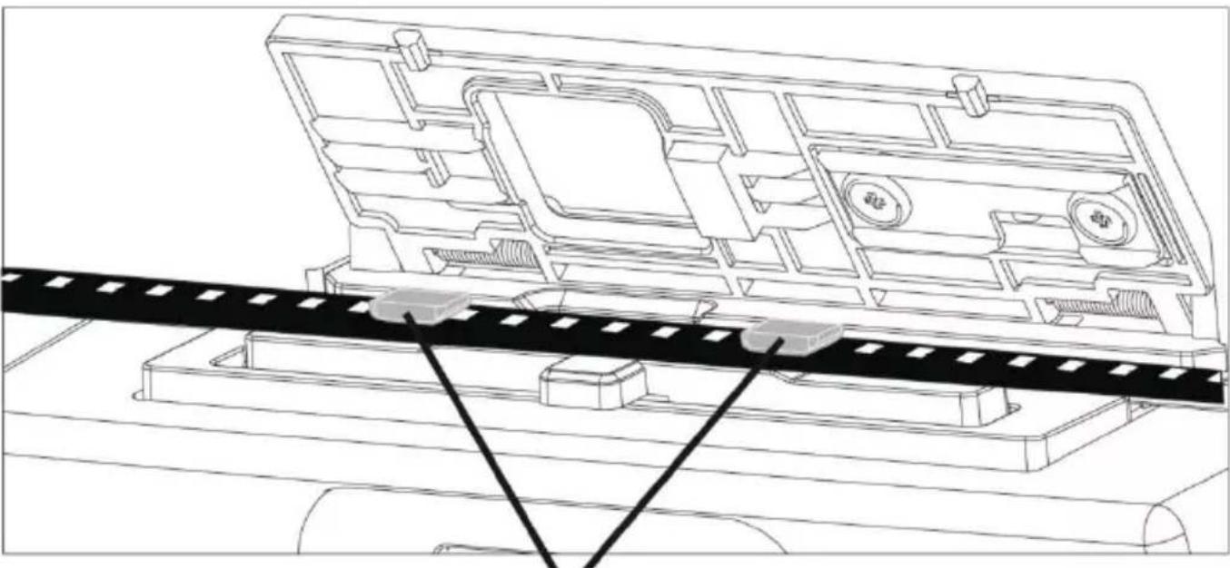 Reflecta Normal 8 - Mount the Reels and Film - 2
