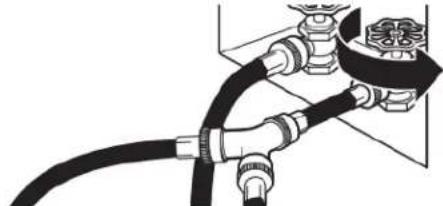 MAYTAG MGD5430MW - Fermer l'eau froide, retirer et remplacer la rondelle en caoutchouc - 6