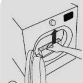 HOOVER NDE C8TBBEXS - Pour nettoyer le filtre à peluches - 1