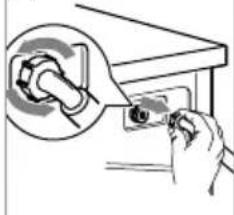 Tomado TWM9001W - CLEANING THE DISPENSER TRAY - 2