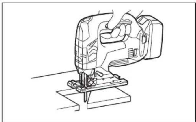 MAKITA DJV142RTJ - 21