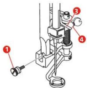 Bernette b79 - Monter le pied pour broderie - 2