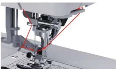 Bernette b79 - Enfiler le fil supérieur - 12