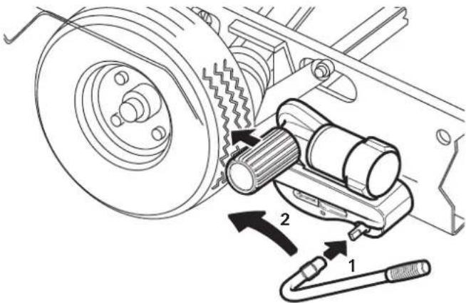 TRUMA Mover smart M - Verletzungsgefahr durch falsche Anwendung des Anschwenkhebels - 2
