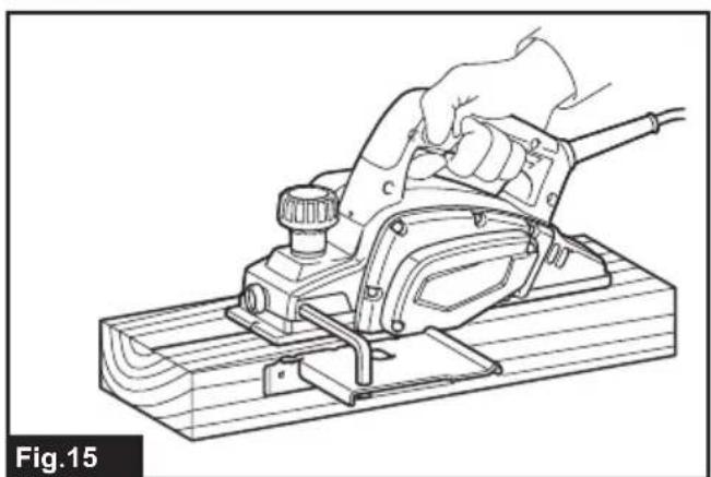 MAKITA M1902 - 15