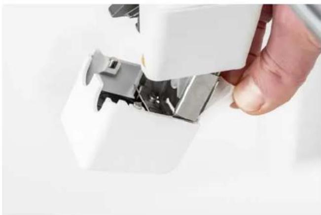 Ultimaker S5 - Poser le nouveau capot - 5