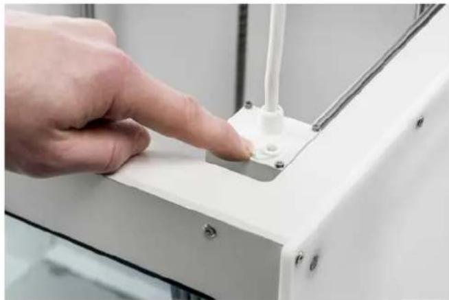 Ultimaker S5 - Connecter les tubes bowden - 1