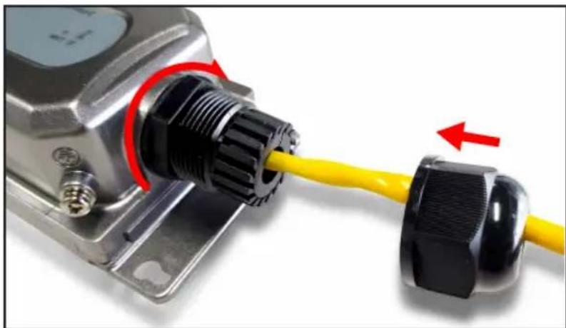 Tripp Lite NPOEEXT2X1G30 - Connexion du Kit de câbles étanches au Prolongateur PoE extérieur - 2