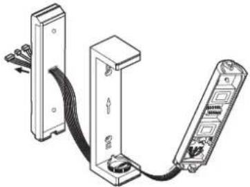 OPTEX FTNRAM - Passez les connecteurs à travers les passages. - 1