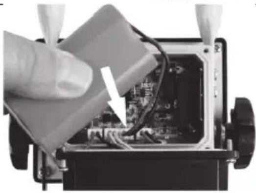 POWERFIX AWE 7010 - Akku ausbauen - 2