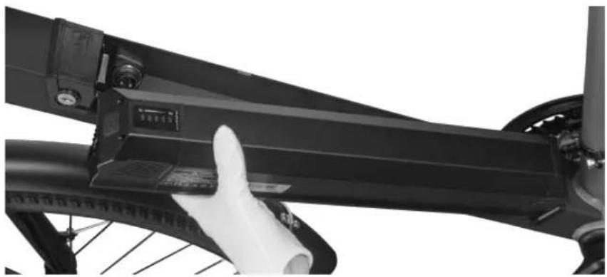 NILOX X6 - RETRAIT / MONTAGE DE LA BATTERIE - 1