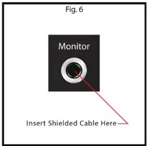 PEAVEY Escort 6000 - Connecting a Monitor - 2
