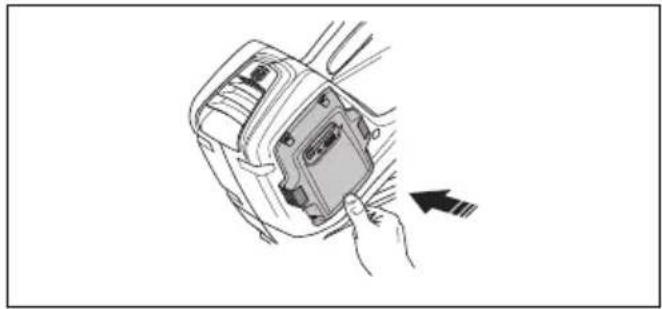 HUSQVARNA 325iB - De accu aansluten op het product - 3