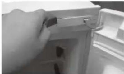 AYA ACA160W - Changement de gauche de la porte - 1