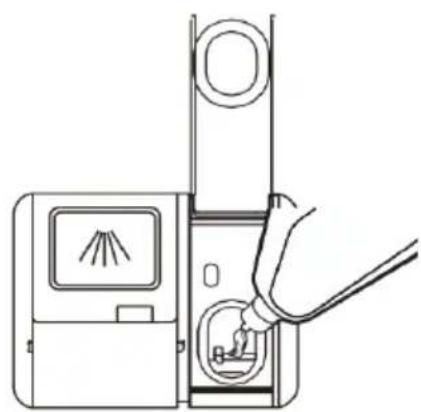 VEDETTE VDP137LW - Remplissage du bac à produit de rinçage - 2