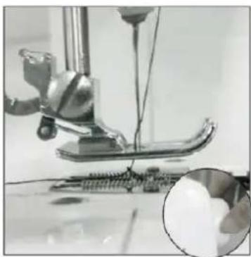 Emerio SEW121820.1 - EINFÄDELN DER NÄHMASCHINE - 2